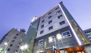 Blixx Hotel スウォン エクステリア 写真